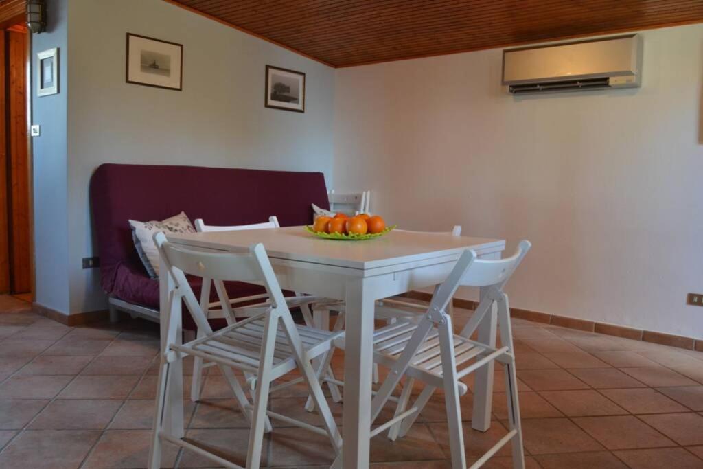 Como Lakeside Cottage - Lakefront Private Garden With Private Access To The Lake Onno 外观 照片