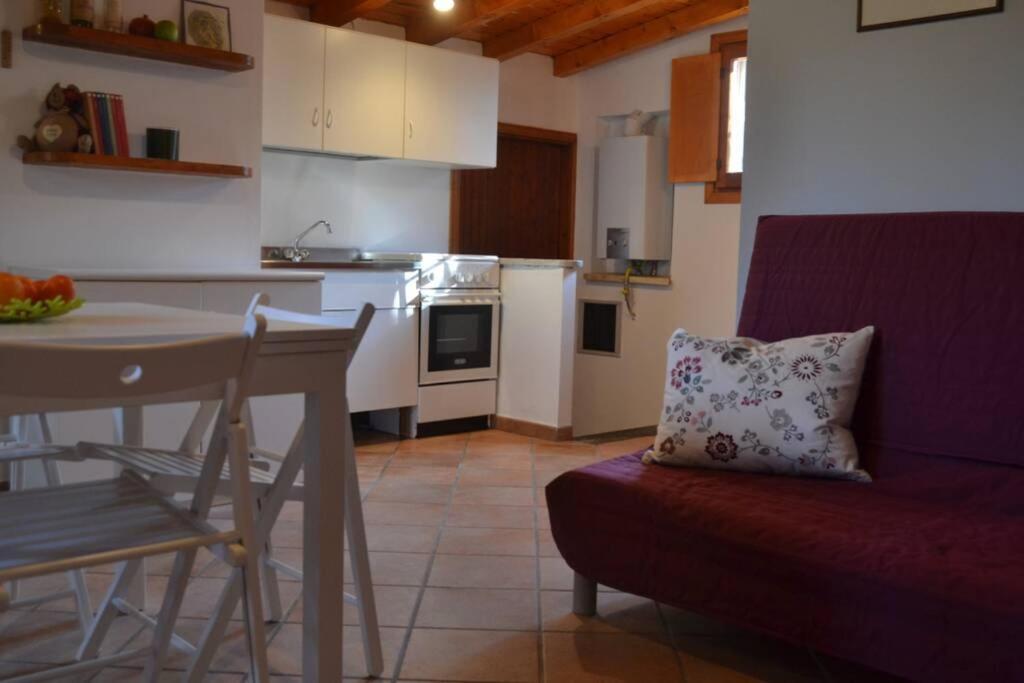 Como Lakeside Cottage - Lakefront Private Garden With Private Access To The Lake Onno 外观 照片
