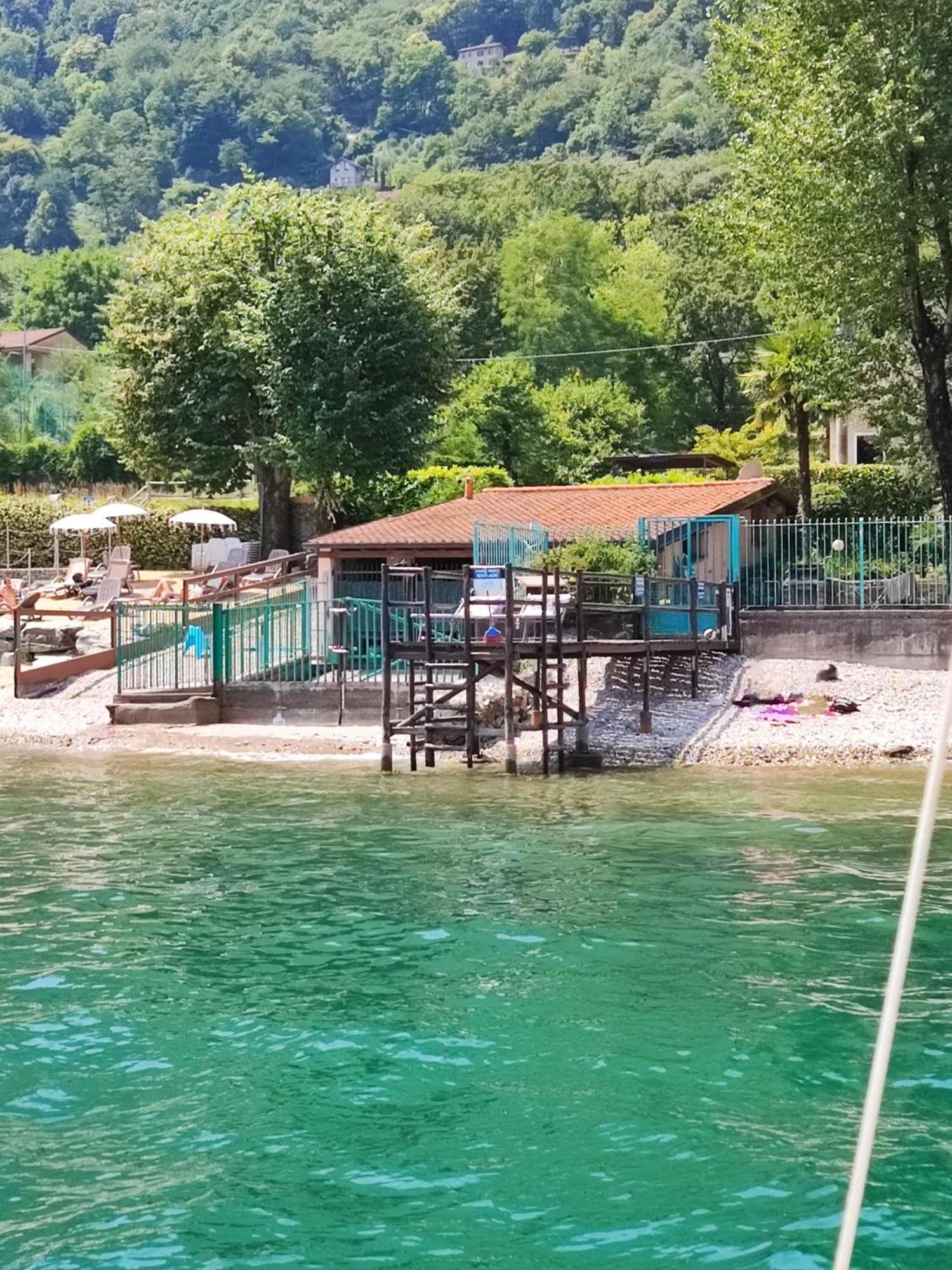 Como Lakeside Cottage - Lakefront Private Garden With Private Access To The Lake Onno 外观 照片